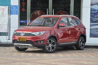 2017款森雅R7 1.6L 自动豪华型图片