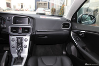 2018款沃尔沃V40 1.5T自动T3 智雅版