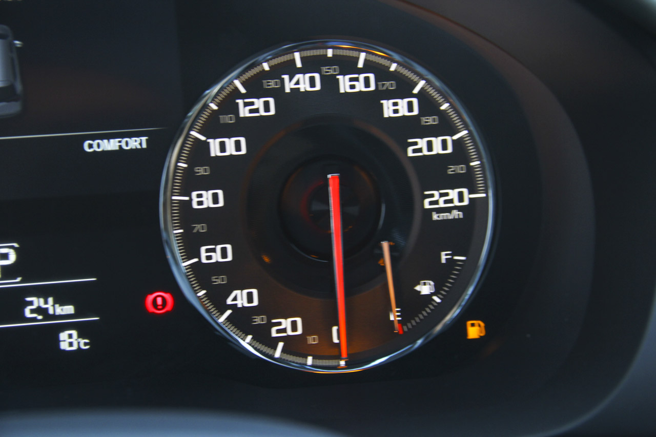 2016款讴歌CDX 1.5T自动四驱尊享版