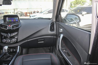 2018款海马S5 1.5T手动豪华型