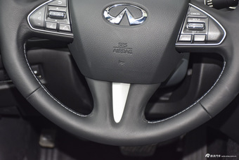 2016款英菲尼迪Q50L 2.0T自动悦享版