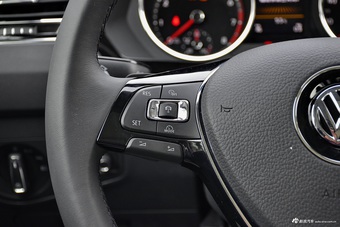 2017款途观L 2.0T 自动四驱至尊旗舰版380TSI