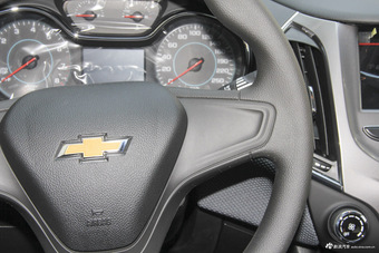 2016款科鲁兹1.5L自动时尚天窗版