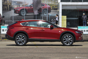 2018款马自达CX-4 2.5L自动四驱蓝天激情版