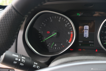 2018年北京BJ80 2.3T自动尊贵版