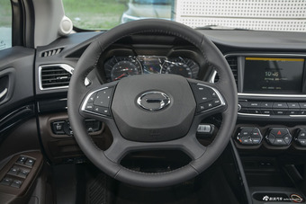  2017款传祺GS4 1.5T手动两驱豪华版235T