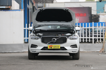 2019款沃尔沃XC60 2.0T自动四驱T5智雅豪华版
