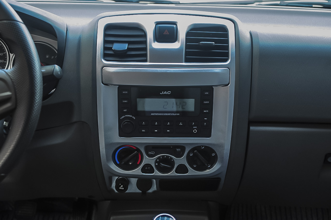 2014款瑞铃2.5T手动标准型标双排4B2-95C43