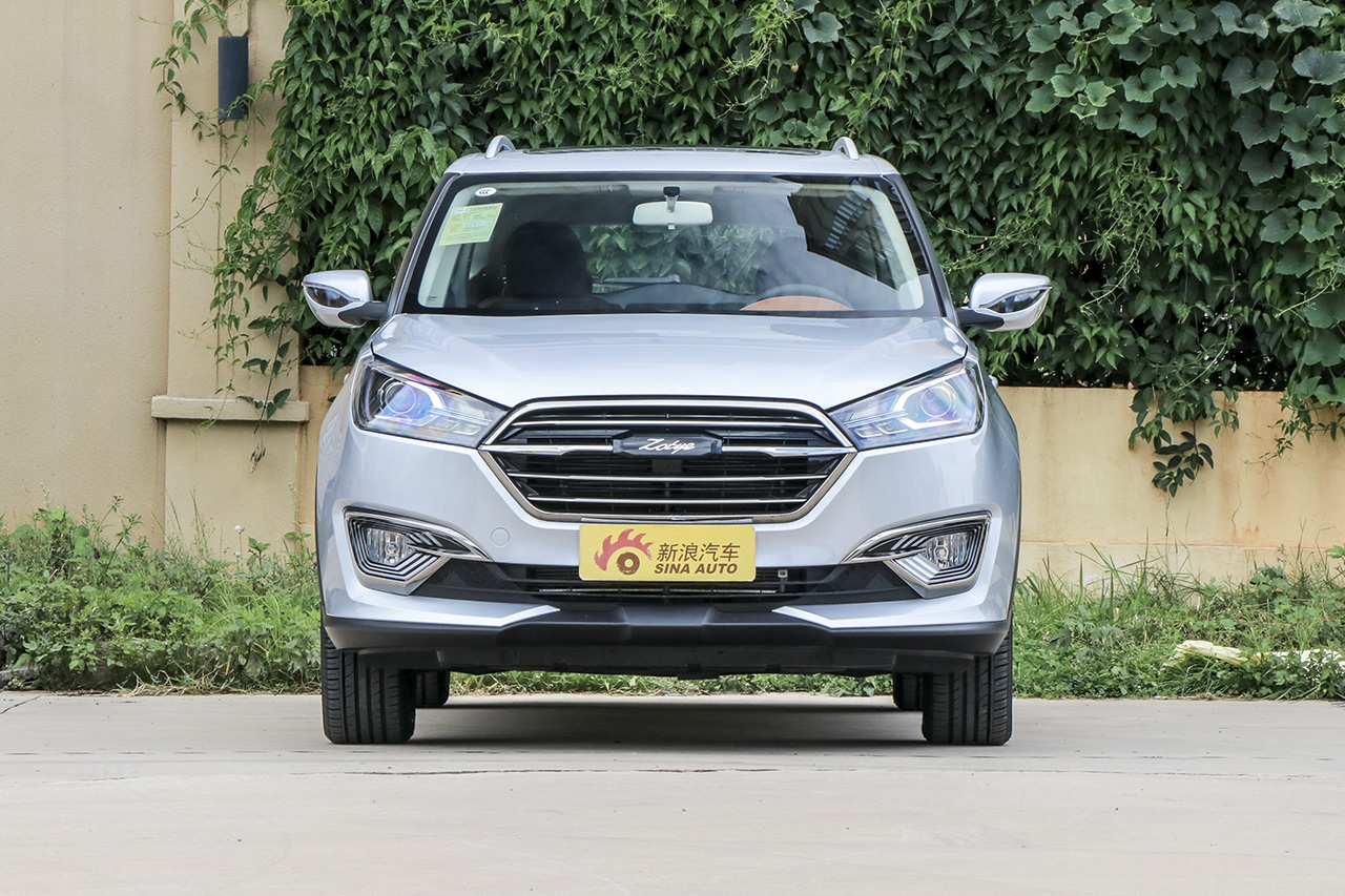 2017款众泰T300 1.5L手动尊享型