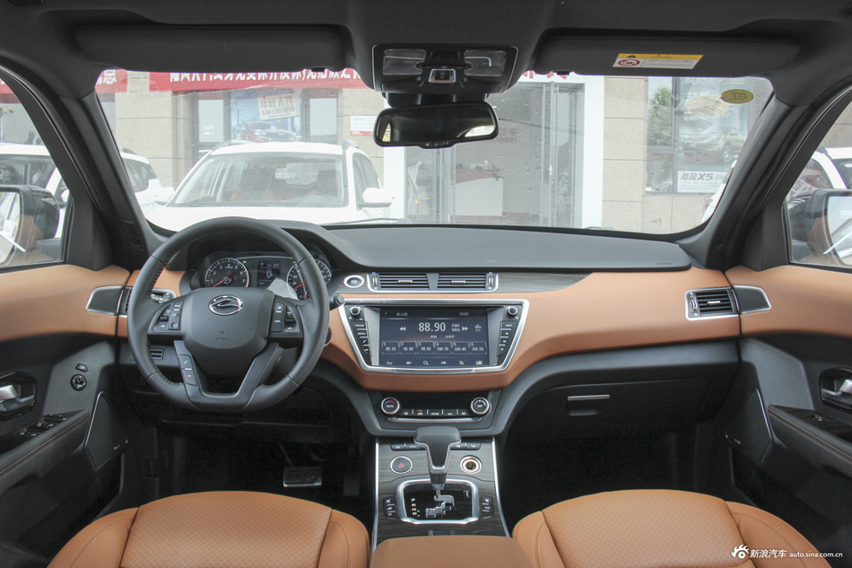 2018款陆风X7劲越 1.5T自动全景尊贵型