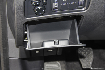 2015款海马S5 1.6L手动舒适型