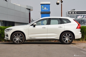 2019款沃尔沃XC60新能源2.0T自动T8 E驱混动智尊豪华版