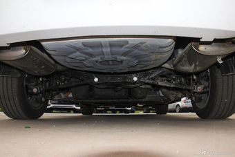 2017款比亚迪秦1.5T自动尊贵型