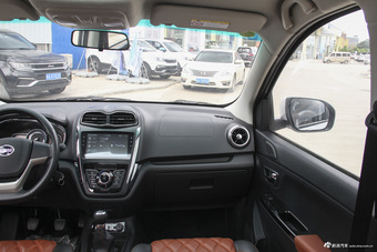 2018款斯威X3 1.5L手动风尚型