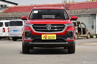 2018款宝骏530 1.8L自动豪华型