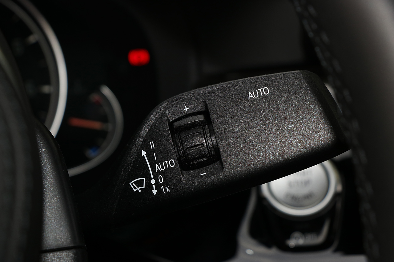 2018款宝马5系改款2.0T自动530Li尊享型M运动套装