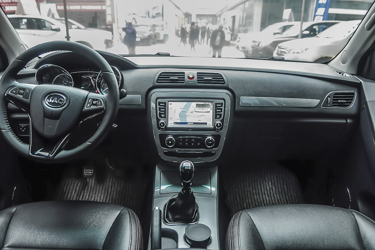 2015款帅铃T6 2.0L手动汽油旗舰型HFC4GA3-3D