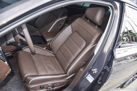 2016款辉昂2.0T两驱御尊豪华版380TSI