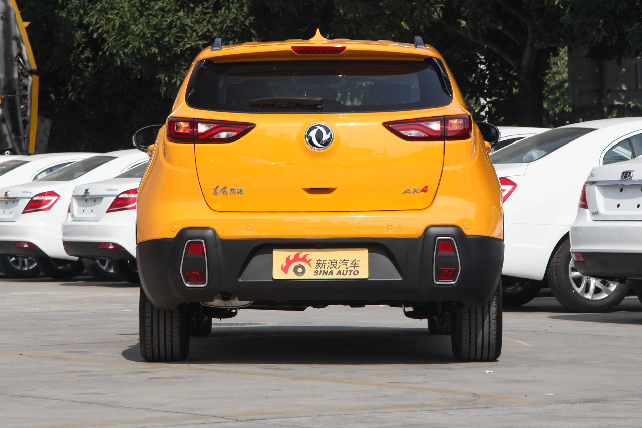 2017款风神AX4 1.6L手动潮尚型