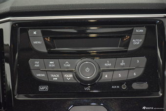 2016款启辰T70 2.0L手动睿趣版