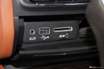 2017款总裁3.0T自动标准型 炭黑