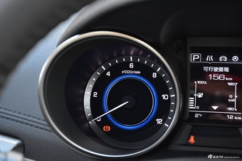 2018款逸动EV300 尊享型