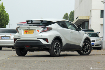 2018款奕泽IZOA 2.0L自动奕炫版