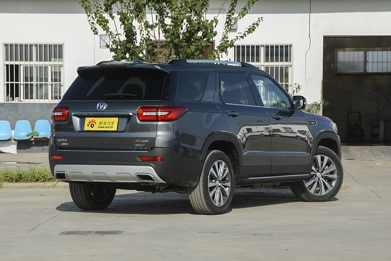 2017款长安CS95 2.0T自动四驱智尊版