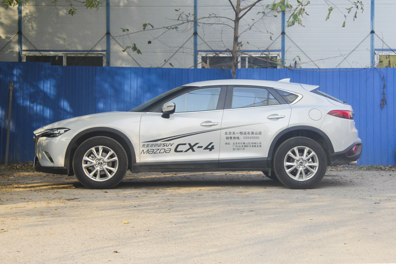 2016款马自达CX-4 2.0L自动两驱蓝天领先版
