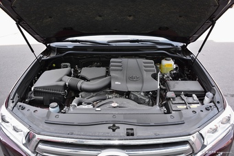 2015款兰德酷路泽4.0L自动V6中东限量版图片