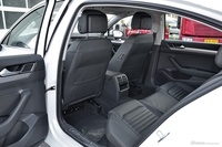 2017款迈腾1.8T自动330TSI DSG领先型