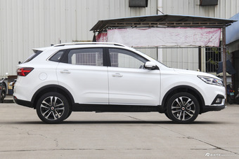 2018款荣威RX3 1.6L手动互联网智享版