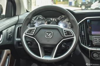 2016款驭胜S350 2.0T手动四驱汽油豪华天窗版7座