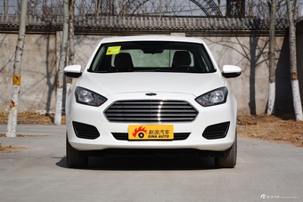 2017款福睿斯改款1.5L手动舒适型