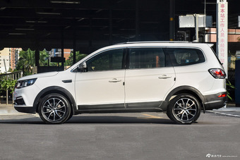 2018款风行SX6 1.6L手动豪华型