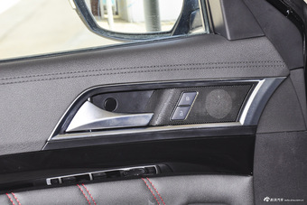 2015款猎豹CS10 2.0T手动卓越版 纽约黑