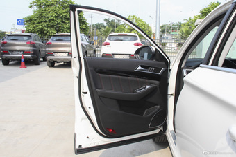 2017款猎豹CS10 2.0T自动豪华型