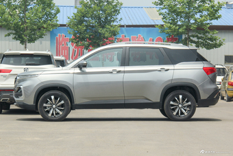 2018款宝骏530 1.5T手动尊贵型