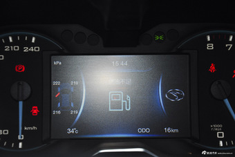 2015款DX7 2.0T手动运动豪华型