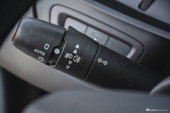 2016款雪铁龙C5 1.8T自动尊贵型