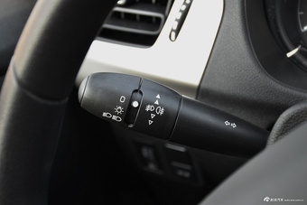 2016款标致301 1.6L手动舒适版 