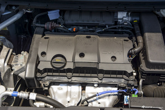 2016款标致308 1.6L手动时尚版