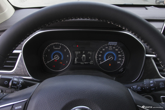 2017款风光580 1.5T自动智联版