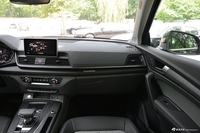 2018款奥迪Q5L 2.0T自动45 TFSI尊享风雅型