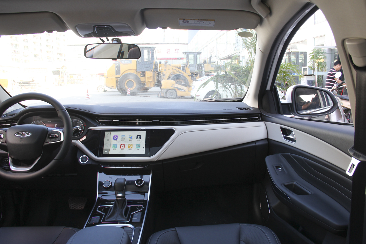 2018款艾瑞泽GX 1.5T CVT型色版