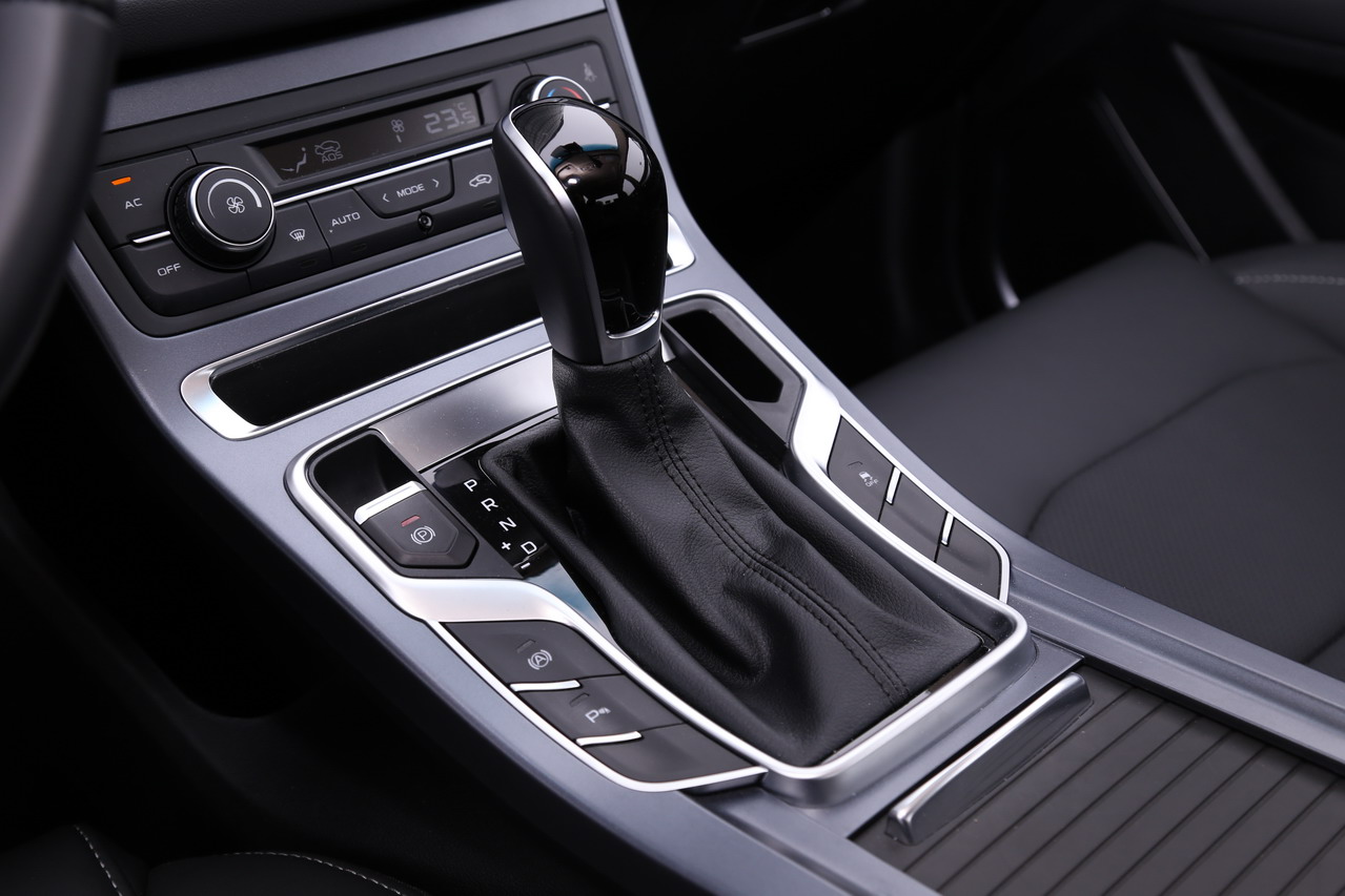 2018款吉利帝豪1.5L自动尊贵型