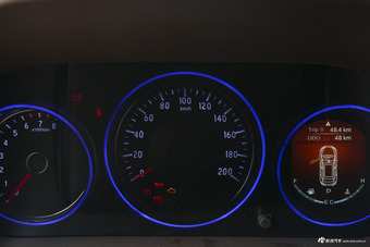 2018款北汽幻速S7 1.5T 自动尊享型