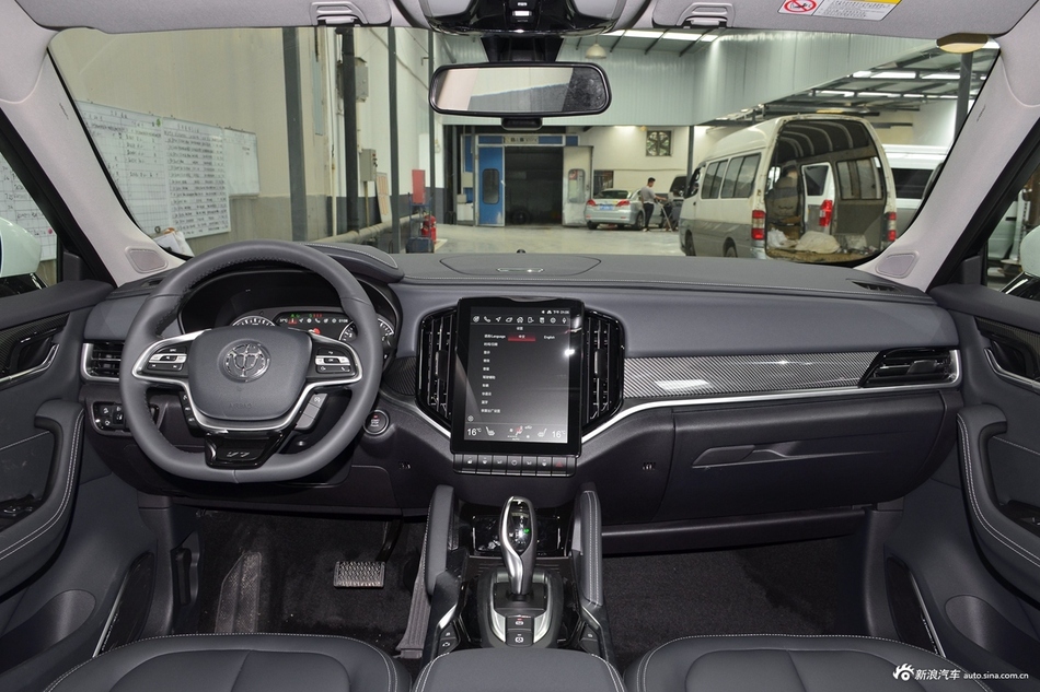 2018款中华V7 1.6T自动尊贵型5座280T