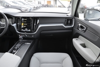 2018款沃尔沃XC60 2.0T自动T4智逸版