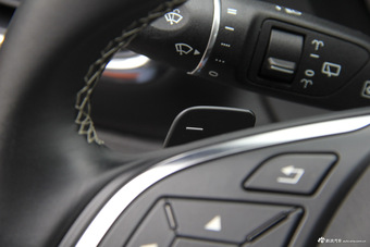 2017款英菲尼迪QX30 1.6T自动两驱运动版